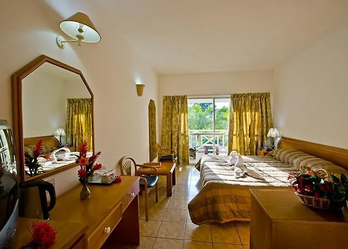 Hotel Coco D'or Seychelles 3*